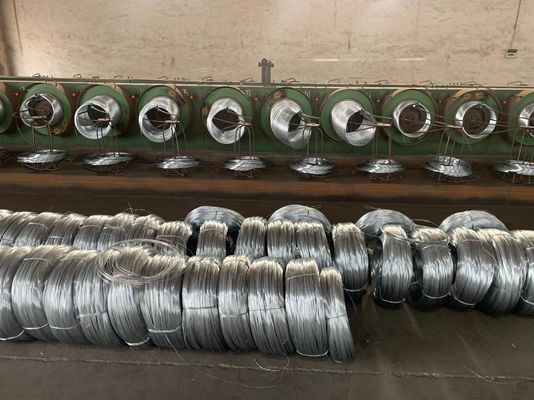 Επικάλυψη με PVC Μεταλλικό Σιδηροπλέγμα Ζυγισμένο Σιδηροπλέγμα 20 Γυμνάκια Προσαρμόσιμο μήκος