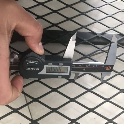 Εξαγωνικό διάτρητο μέταλλο 1,5 mm πάχος διάτρητο πλέγμα από ανοξείδωτο χάλυβα